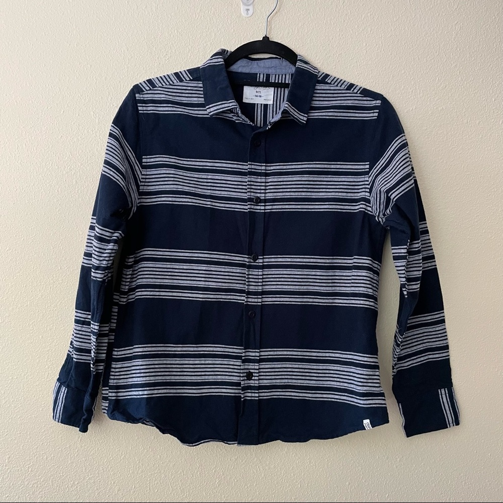 Sovereign Code Long Sleeve Button Shirt Dark Blue Big Boys Size Small/Medium